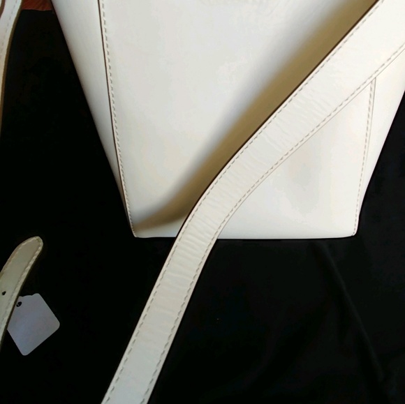 NWT Frye Crossbody Bucket White Handbag - Picture 6 of 7